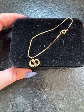 Dior Gold Interlocking Circle Pendant bracelet